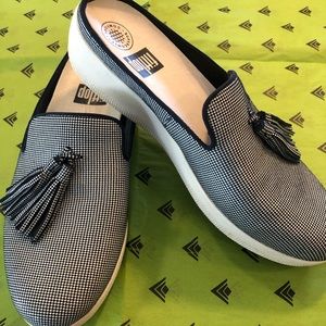 Fitflop brand mules. Barely worn and in excellent condition.